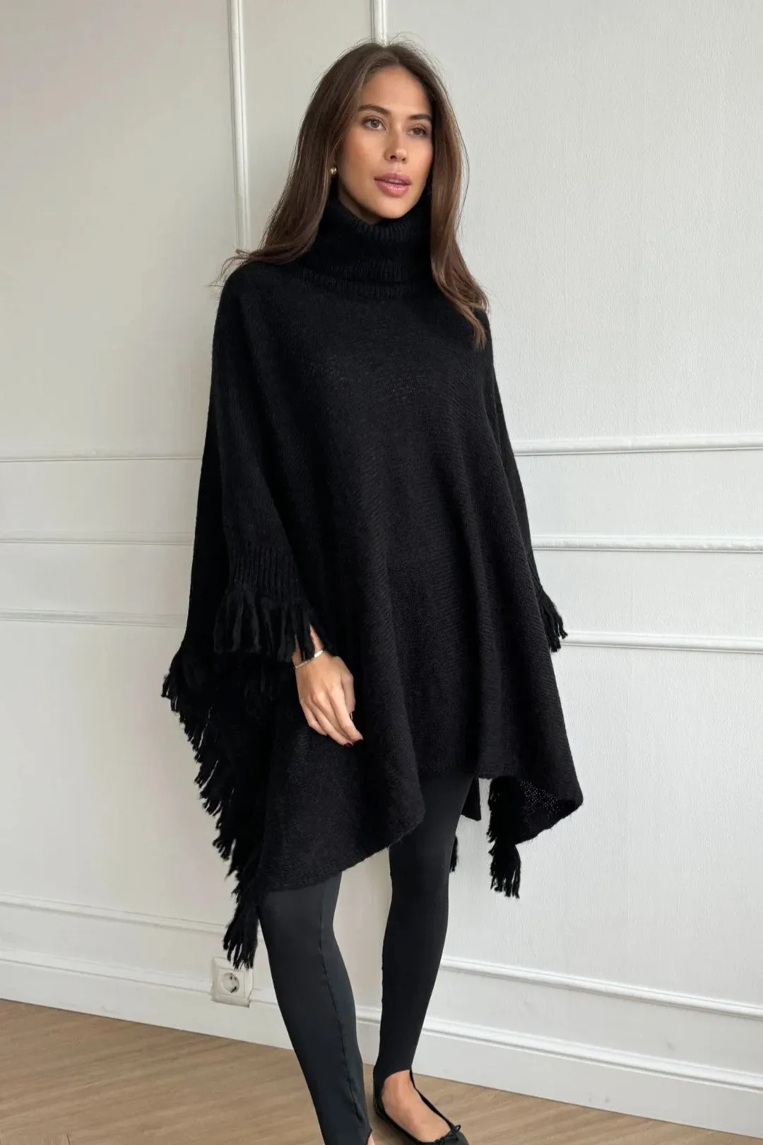 Charli Pearl Poncho in Black