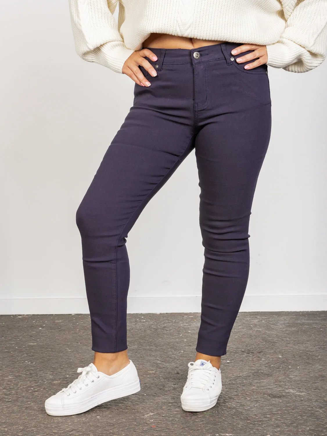Fern Pants - Navy Mid Rise