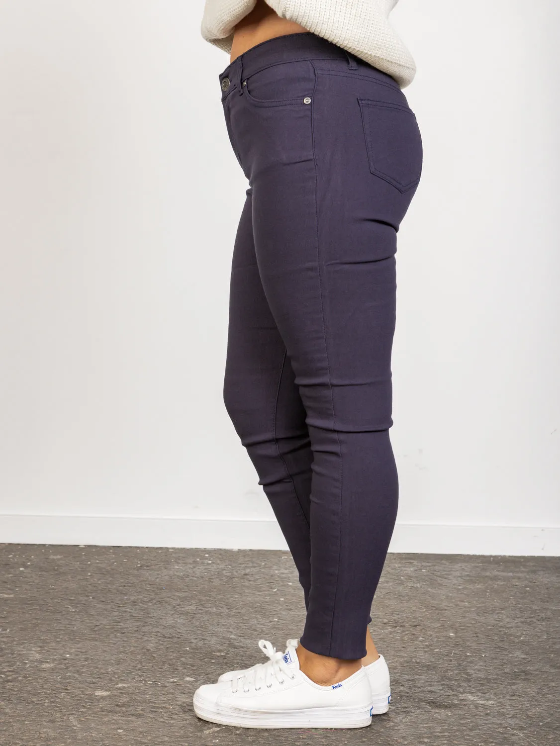 Fern Pants - Navy Mid Rise