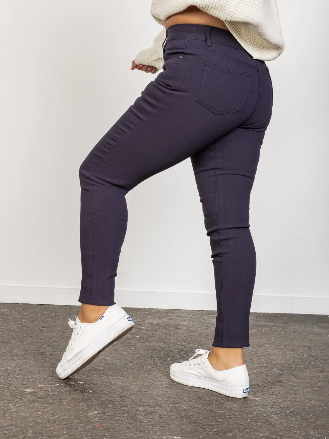 Fern Pants - Navy Mid Rise