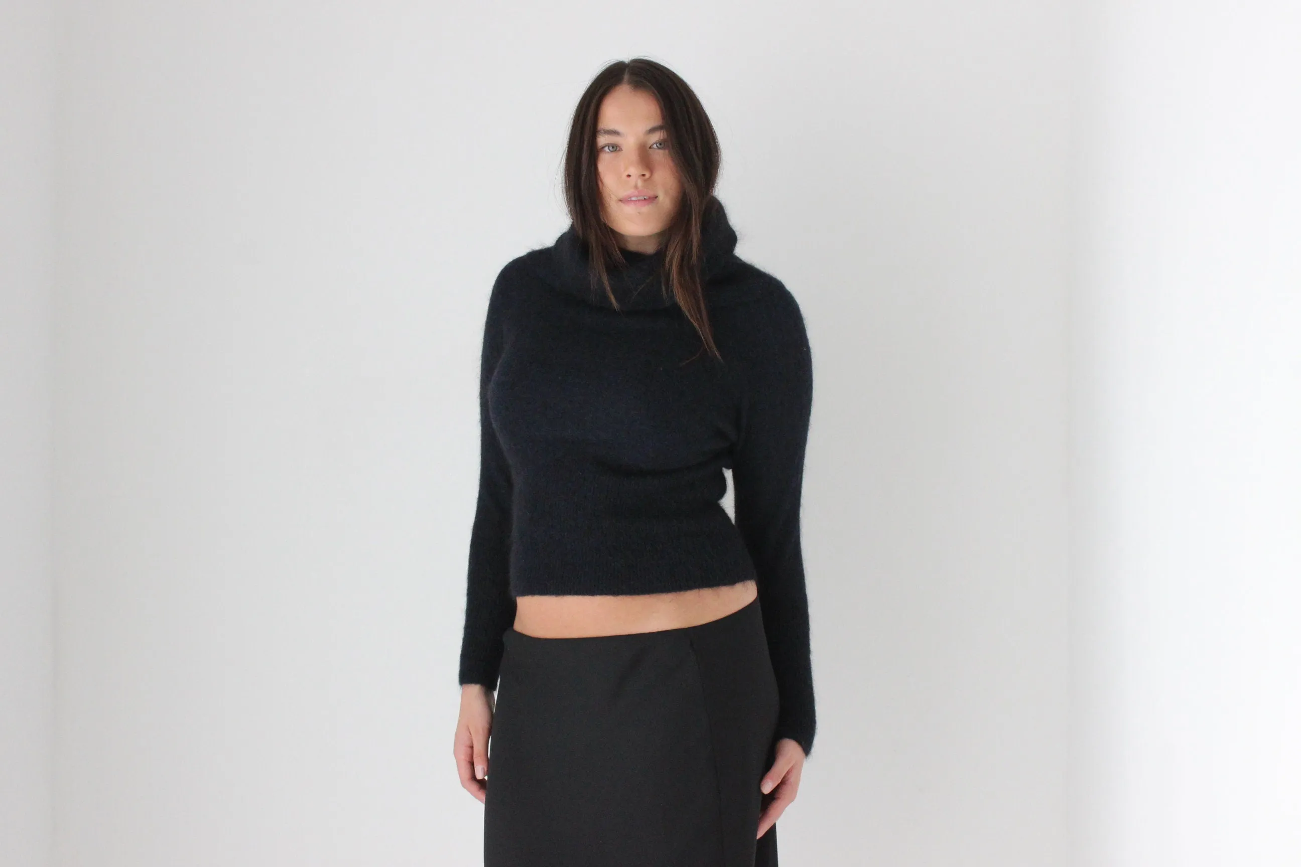 Gorgeous 90s Mohair & Wool Knit Navy Sweater