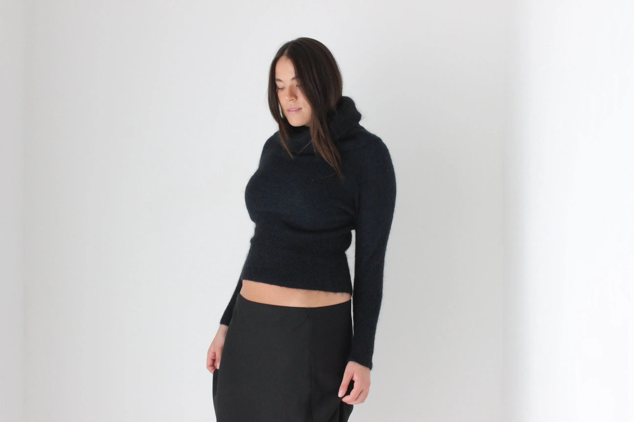 Gorgeous 90s Mohair & Wool Knit Navy Sweater