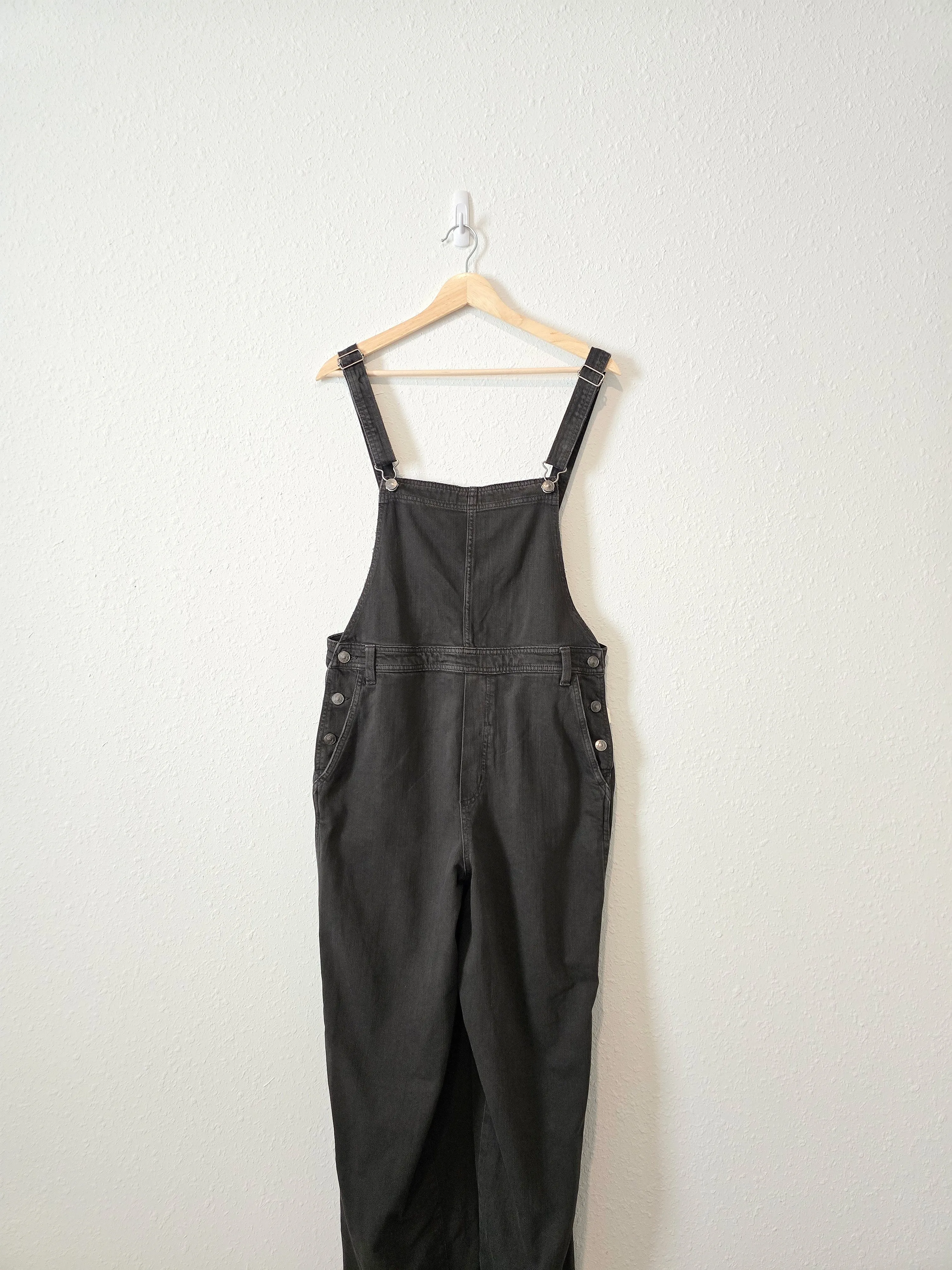 NEW Aerie Black Baggy Overalls (L)