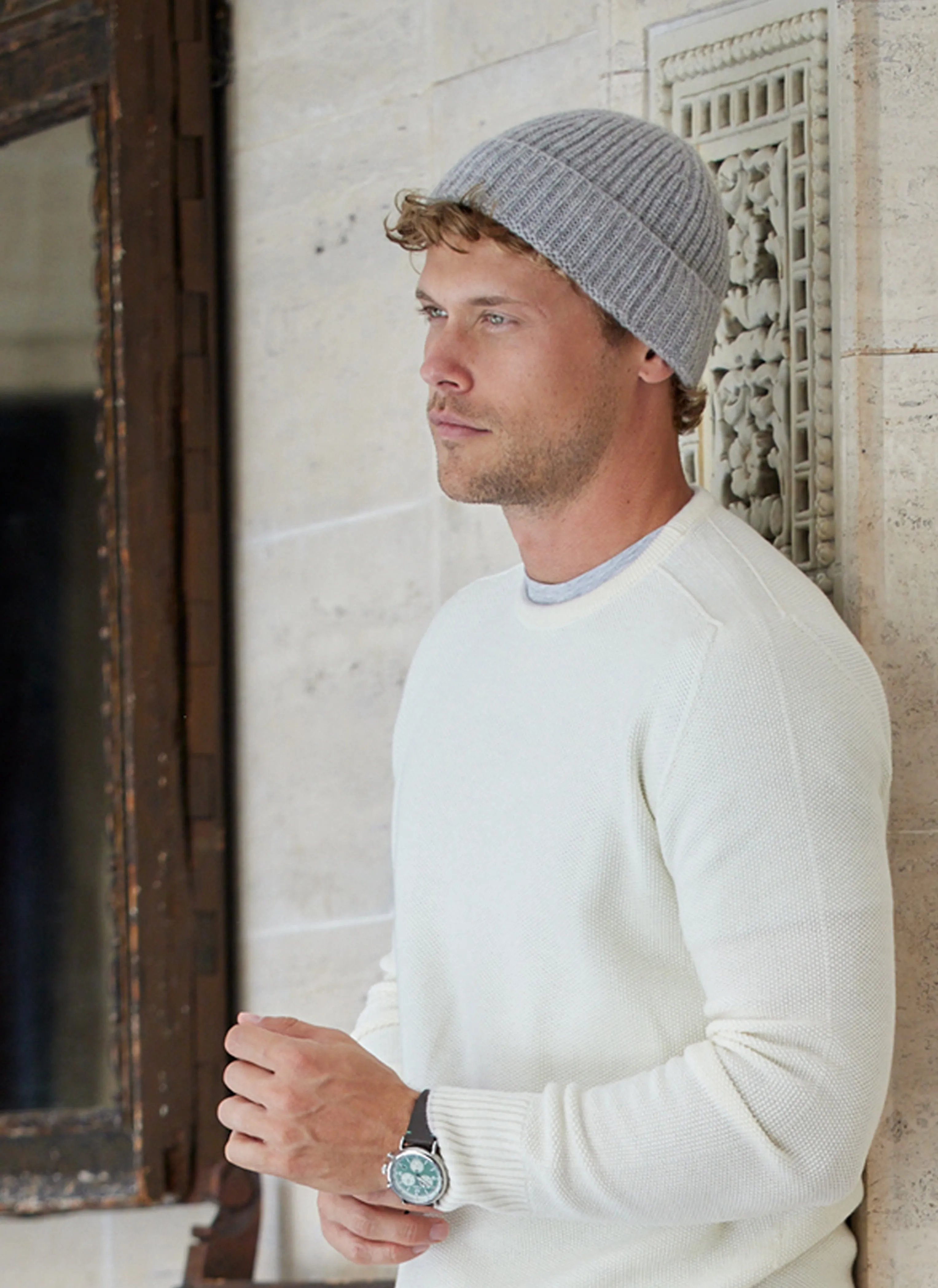 Pure Cashmere Unisex Rib Beanie in Light Grey